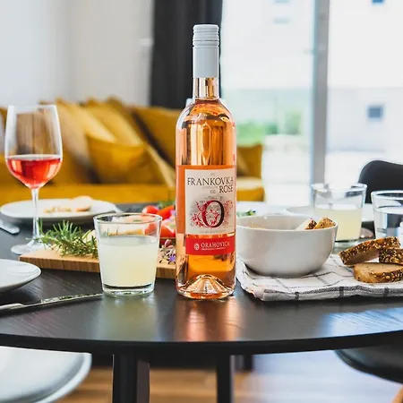 Mia By Pag Tours Šimuni