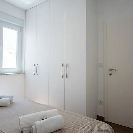 Mia By Pag Tours Šimuni