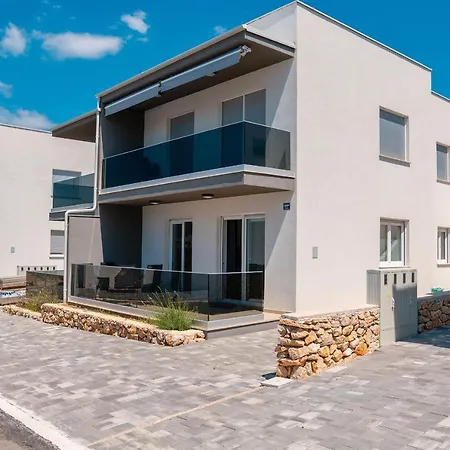 Mia By Pag Tours * Šimuni