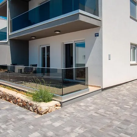 Mia By Pag Tours * Šimuni