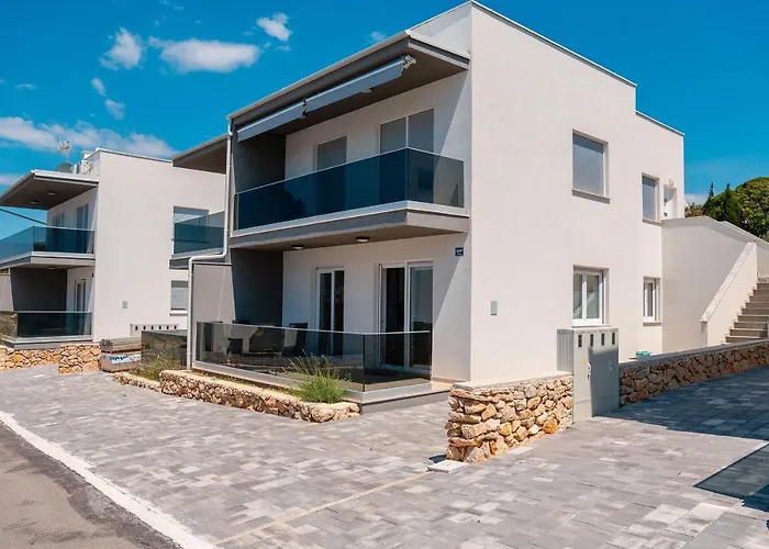 Mia By Pag Tours * Šimuni