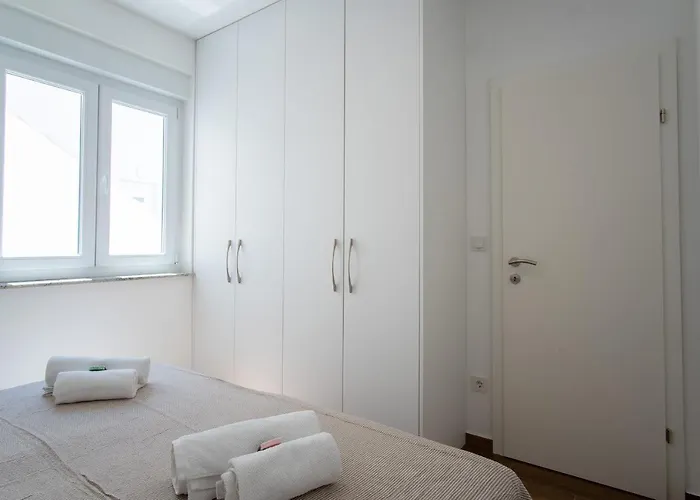 Mia By Pag Tours Šimuni