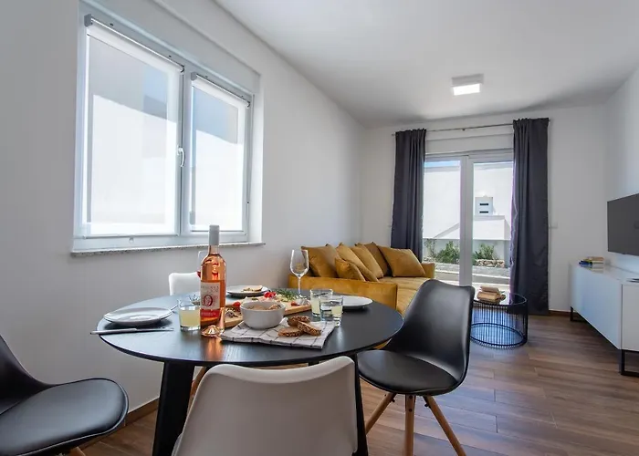 Appartement Mia By Pag Tours Šimuni